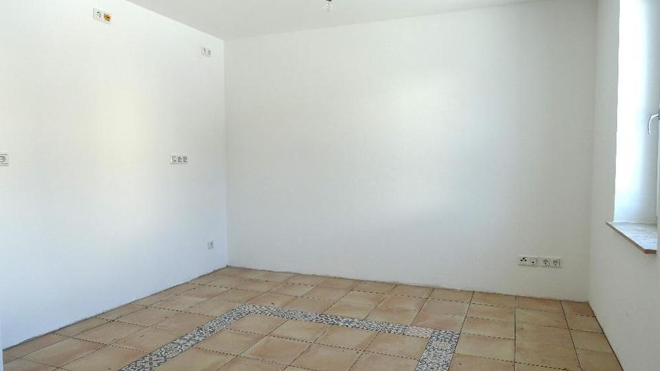 Erdgeschoßwohnung Pulsnitz - 3 Zimmer, 80 m&sup2;, 850&euro; | Angebot:24582954