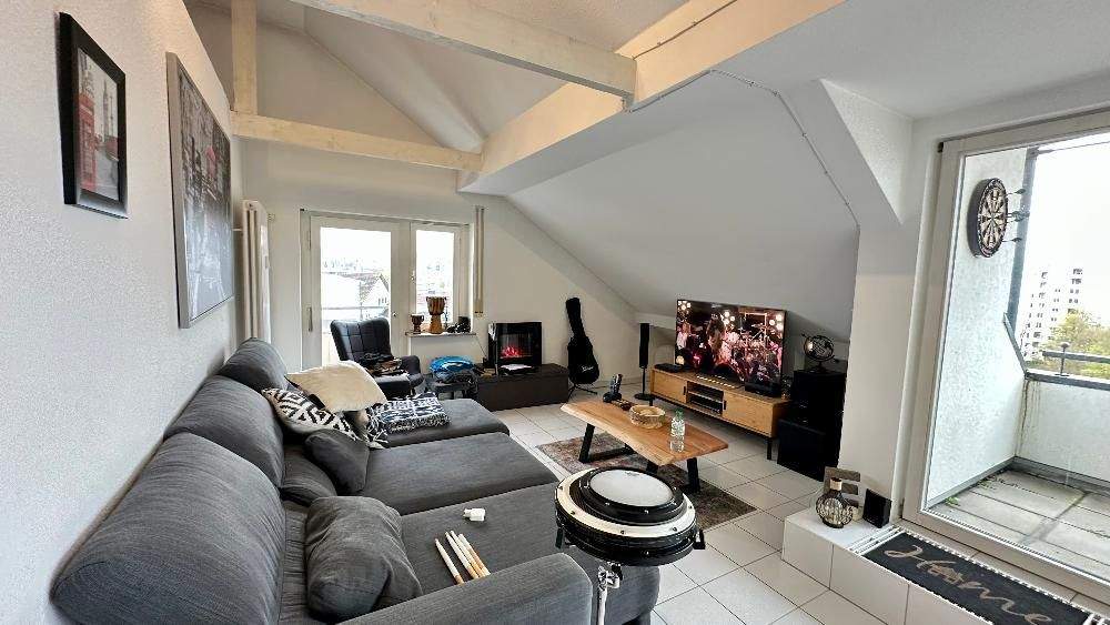 Etagenwohnung Böblingen - 3 Zimmer, 95 m&sup2;, 2.100&euro; | Angebot:24990770