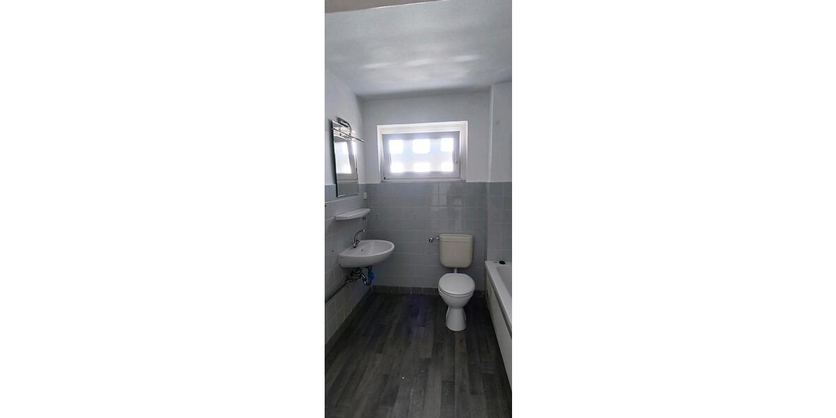 Etagenwohnung Mainz Mombach - 3 Zimmer, 76 m&sup2;, 1.400&euro; | Angebot:26238623