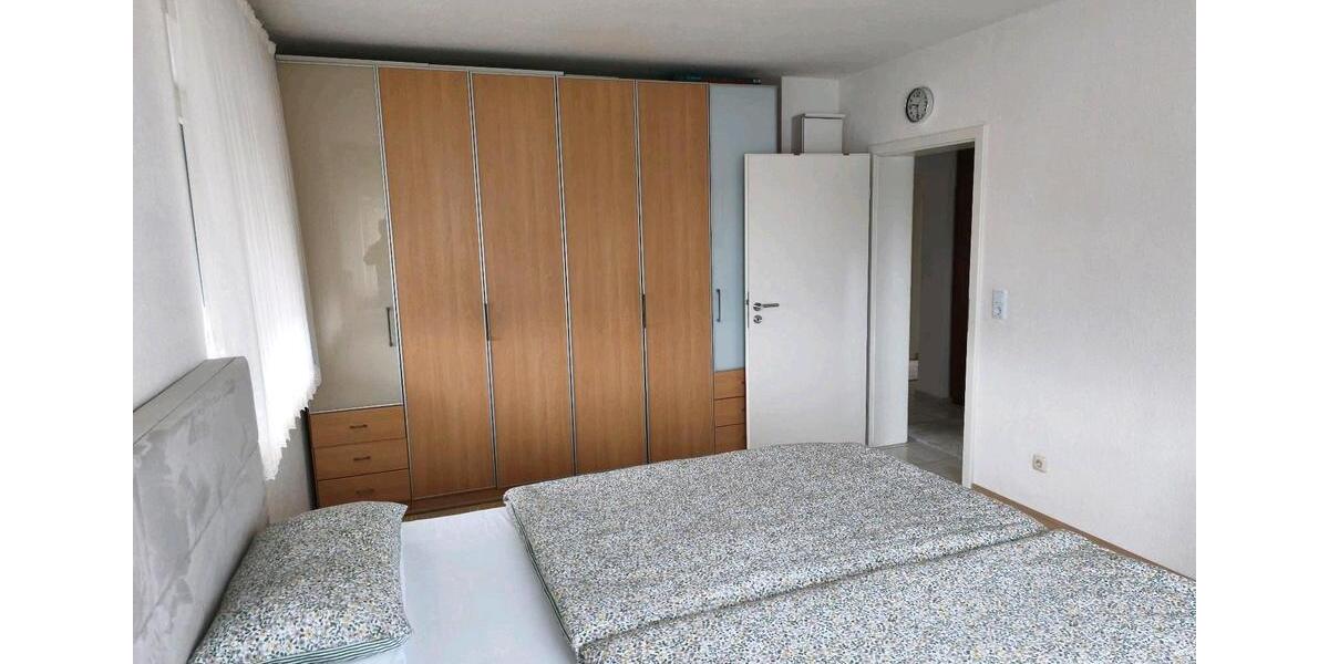 Etagenwohnung Duisburg Rheinhausen - 4.5 Zimmer, 82 m&sup2;, 1.250&euro; | Angebot:26648928