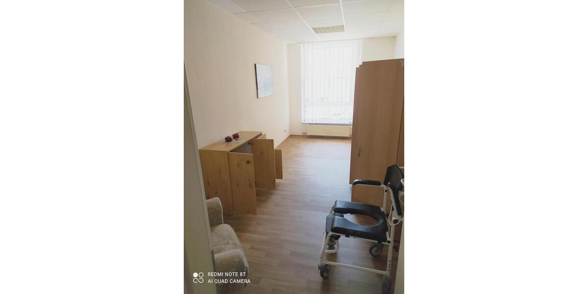 Etagenwohnung Anklam - 5 Zimmer, 145 m&sup2;, 1.350&euro; | Angebot:23971449