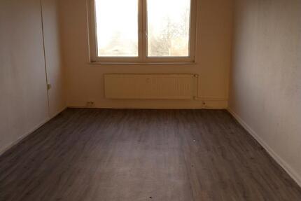 Wohnung Galenbeck - 4 Zimmer, 72 m&sup2;, 326&euro; | Angebot:19457875