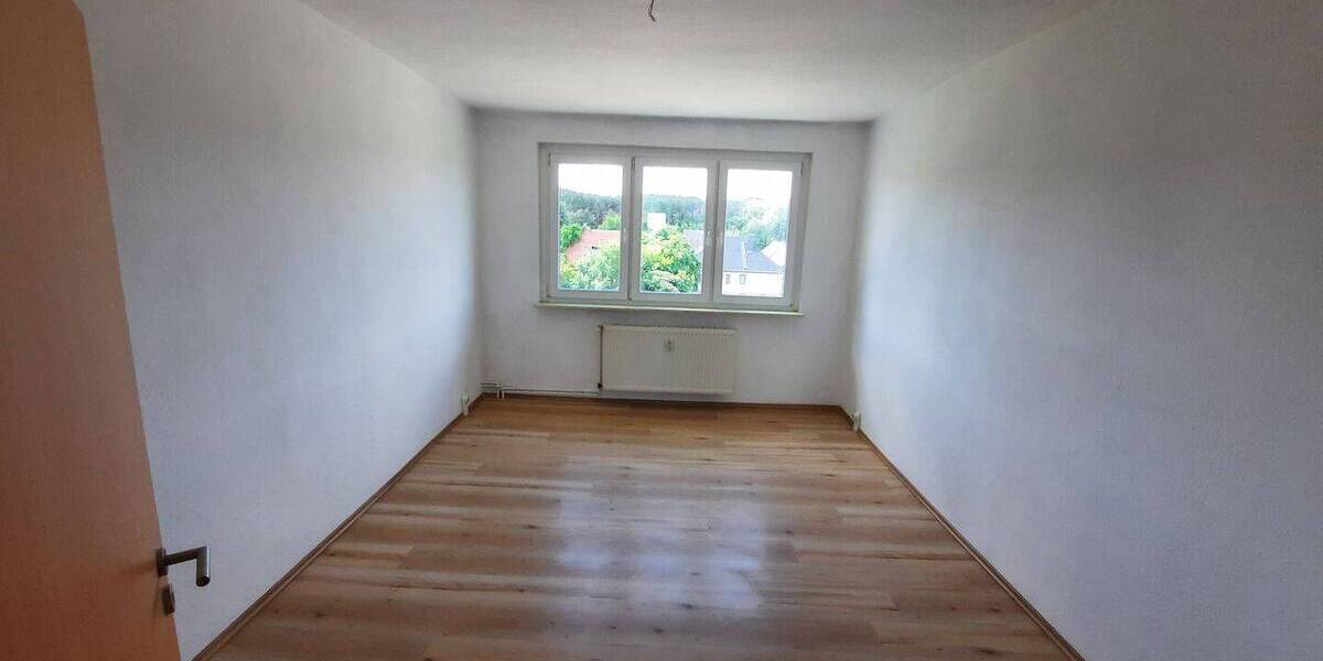 Etagenwohnung Kemberg - 3 Zimmer, 58 m&sup2;, 335&euro; | Angebot:25730585