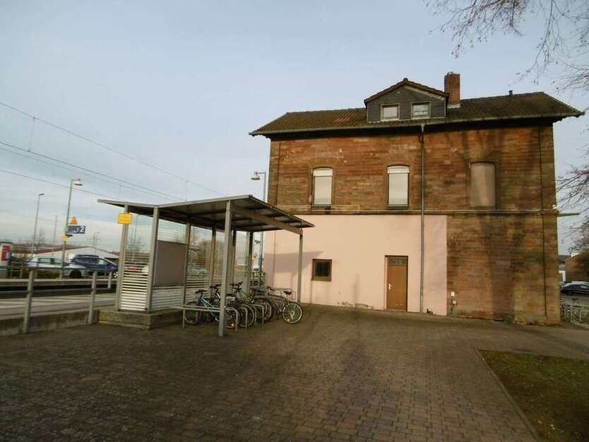 Halle in Bruchmühlbach-Miesau 107 € 107 m²