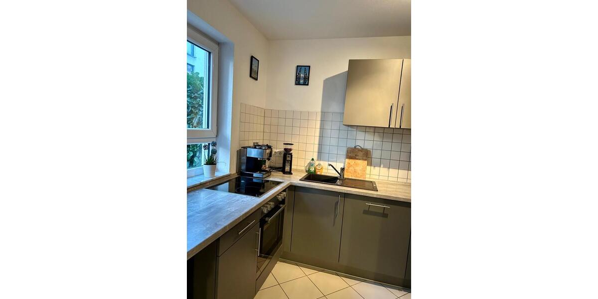 Schöne, helle 3-Zimmer-Wohnung mit Garten in zentraler Lage 3 zimmer