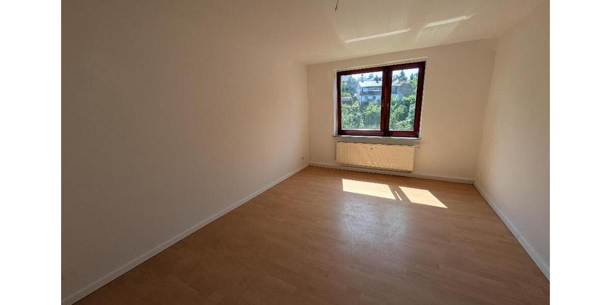 Etagenwohnung Colditz - 3 Zimmer, 69 m&sup2;, 350&euro; | Angebot:25447496