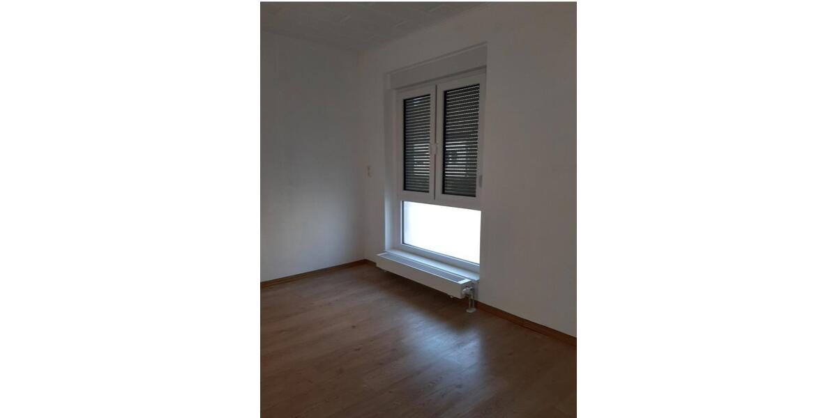 Hochparterre Weißwasser (Oberlausitz) - 1 Zimmer, 46 m&sup2;, 275&euro; | Angebot:25833883