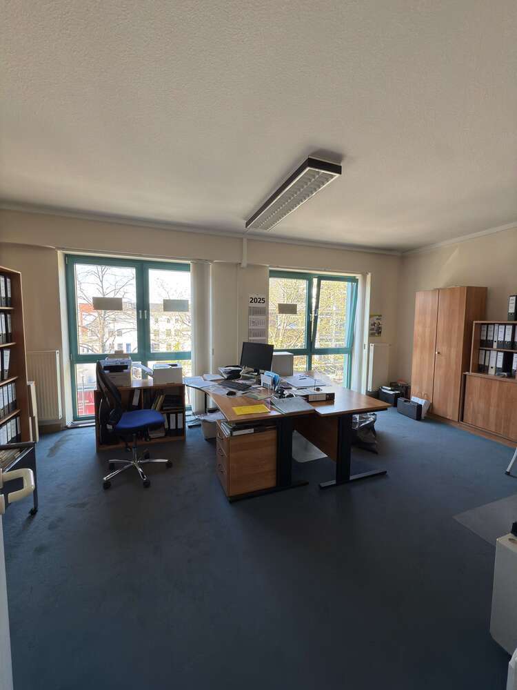 Büro in Düren 712 € 89 m²