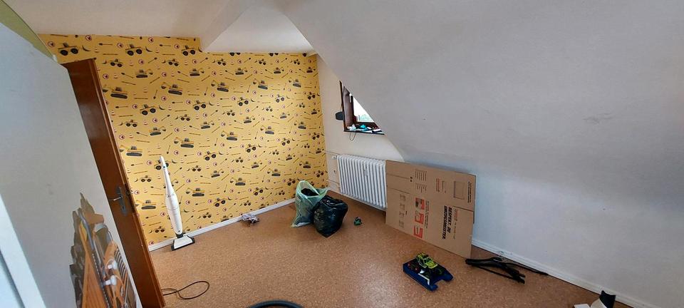 Dachgeschoßwohnung Felsberg - 2 Zimmer, 70 m&sup2;, 650&euro; | Angebot:26581588