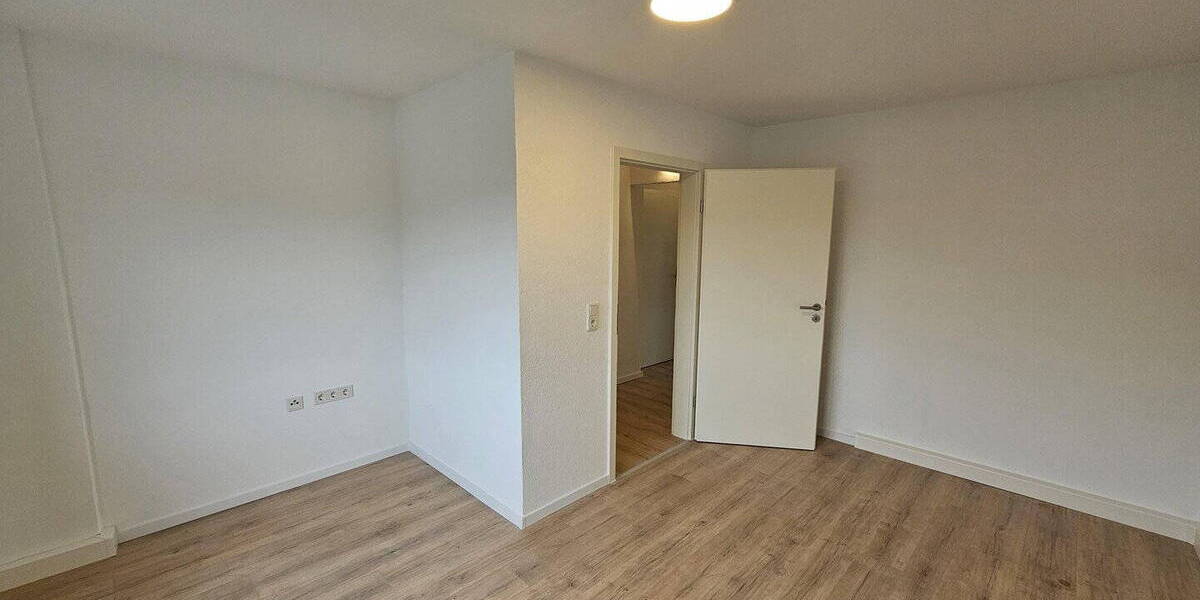 Etagenwohnung Schiffweiler - 3 Zimmer, 61 m&sup2;, 650&euro; | Angebot:26627743