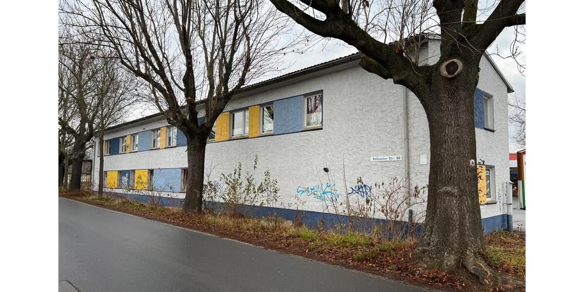 preiswerte Büro-Räume Lager-Flächen + mehrere Parkplätze zimmer