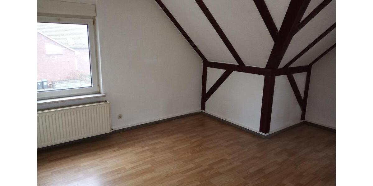 Dachgeschoßwohnung Parchim - 3 Zimmer, 60 m&sup2;, 370&euro; | Angebot:25329283