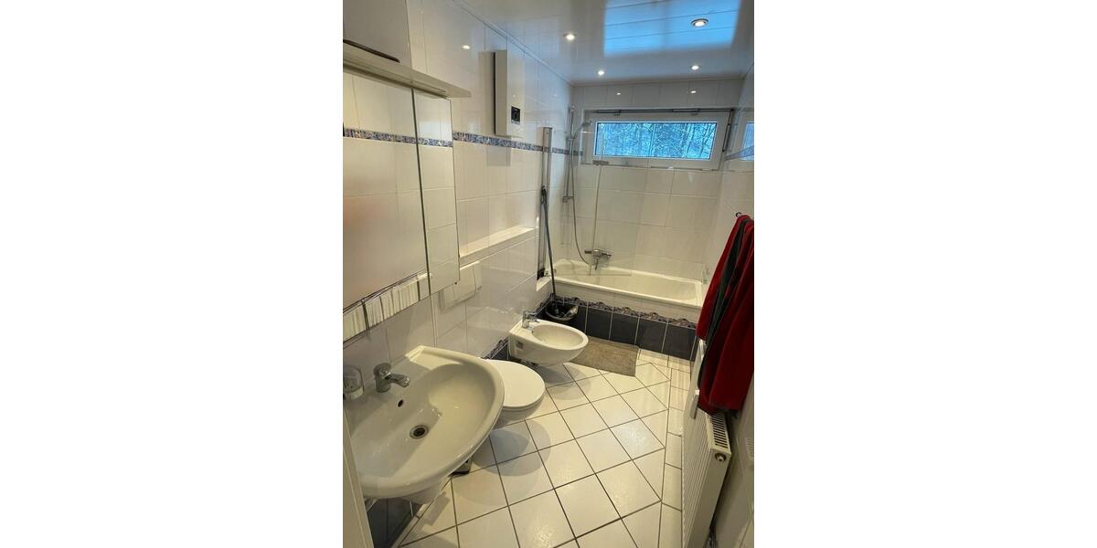 Qualität zum guten Preis von privat: Wohnen im Grünen mit Balkon 3 zimmer