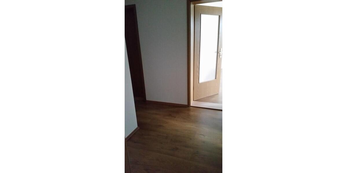 Etagenwohnung Bischofswerda - 2 Zimmer, 49 m&sup2;, 295&euro; | Angebot:25959630