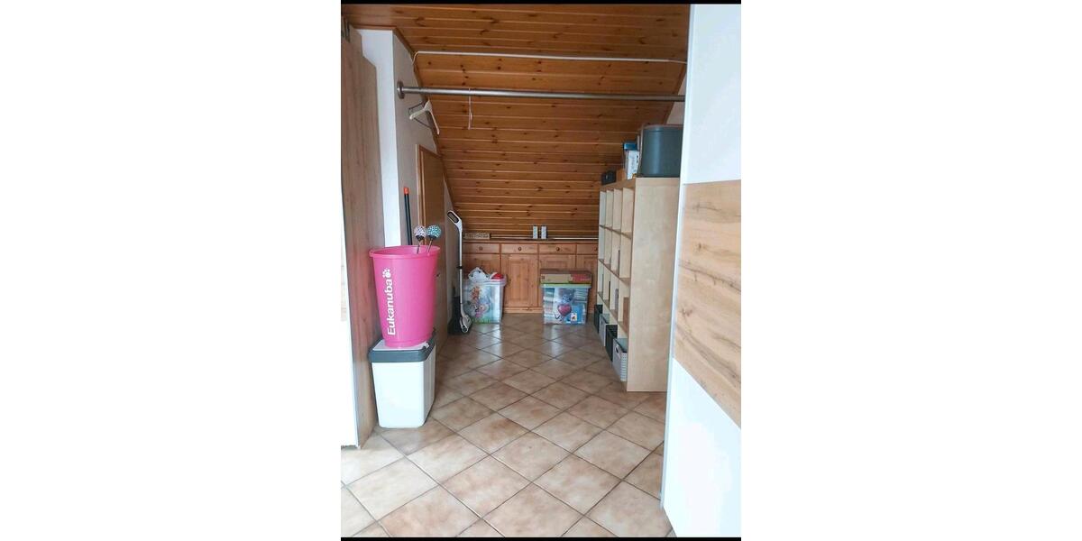 Dachgeschoßwohnung Schriesheim - 2 Zimmer, 80 m&sup2;, 1.150&euro; | Angebot:26030776