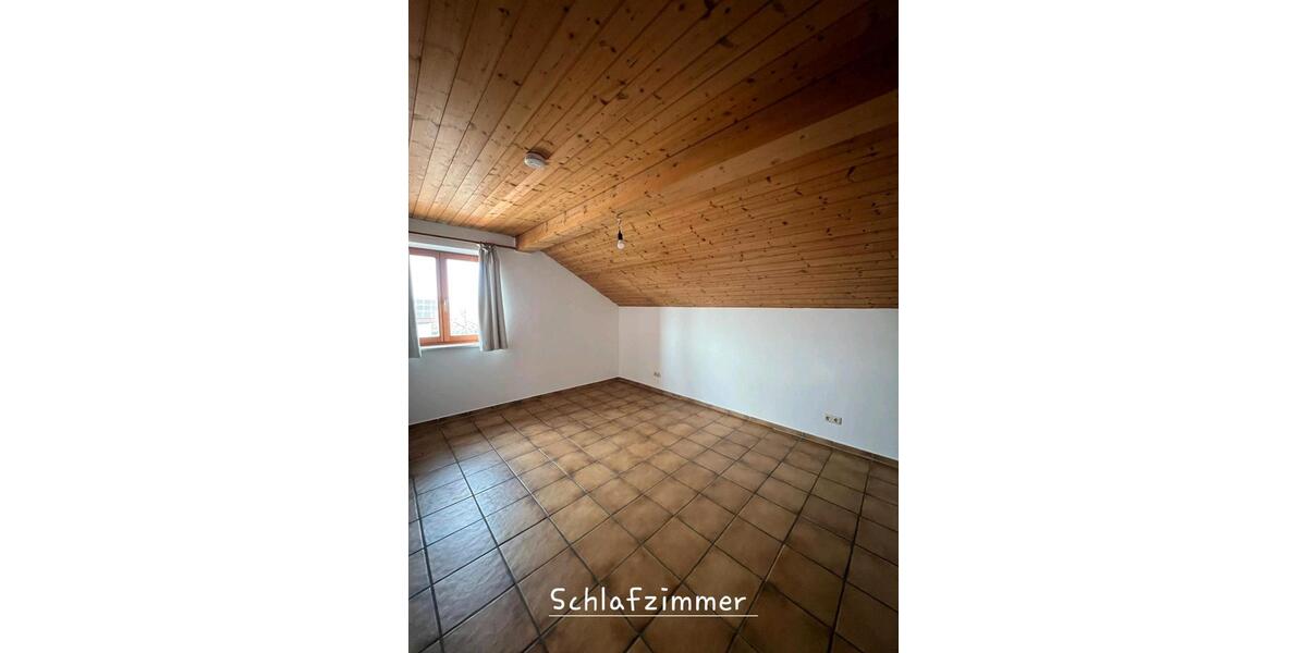 Dachgeschoßwohnung Trostberg - 2 Zimmer, 77 m&sup2;, 750&euro; | Angebot:26523041