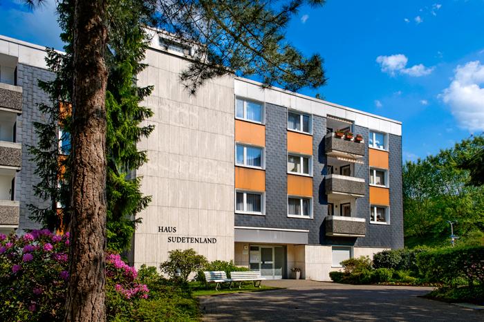 Für Senioren mit WBS: 2-Zimmer-Wohnung in Solingen Mitte zimmer