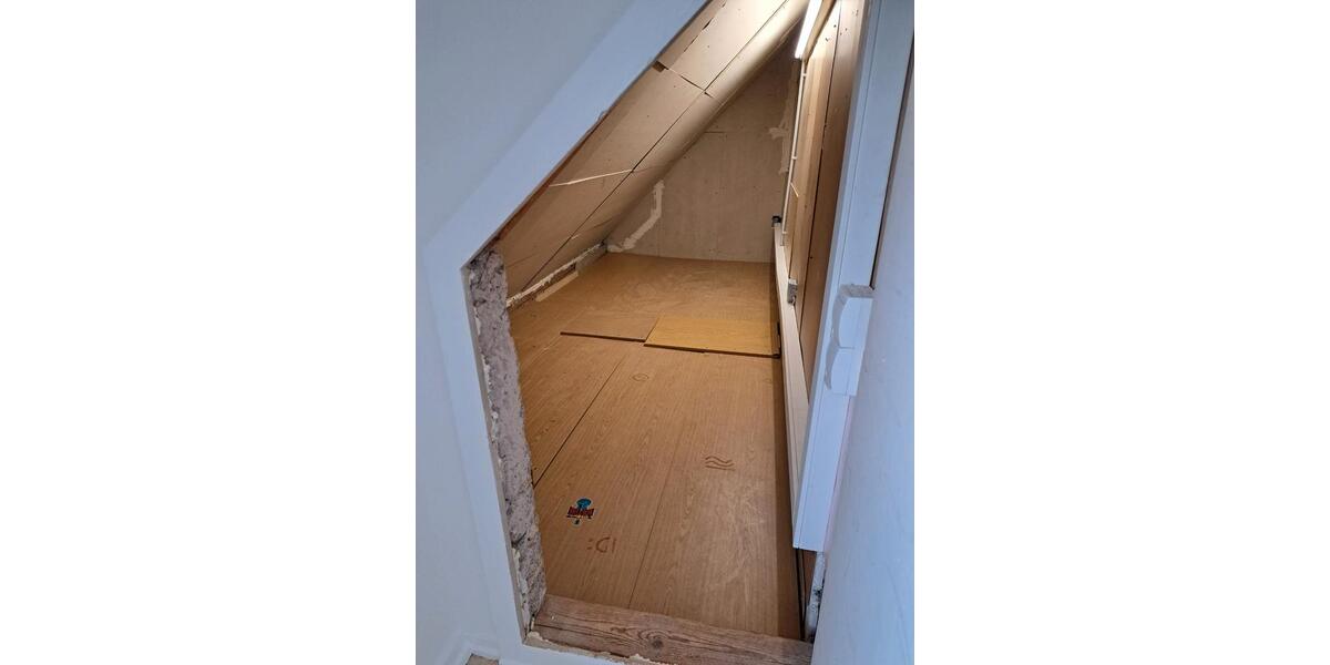 Dachgeschoßwohnung Nidda - 3 Zimmer, 82 m&sup2;, 700&euro; | Angebot:26262293