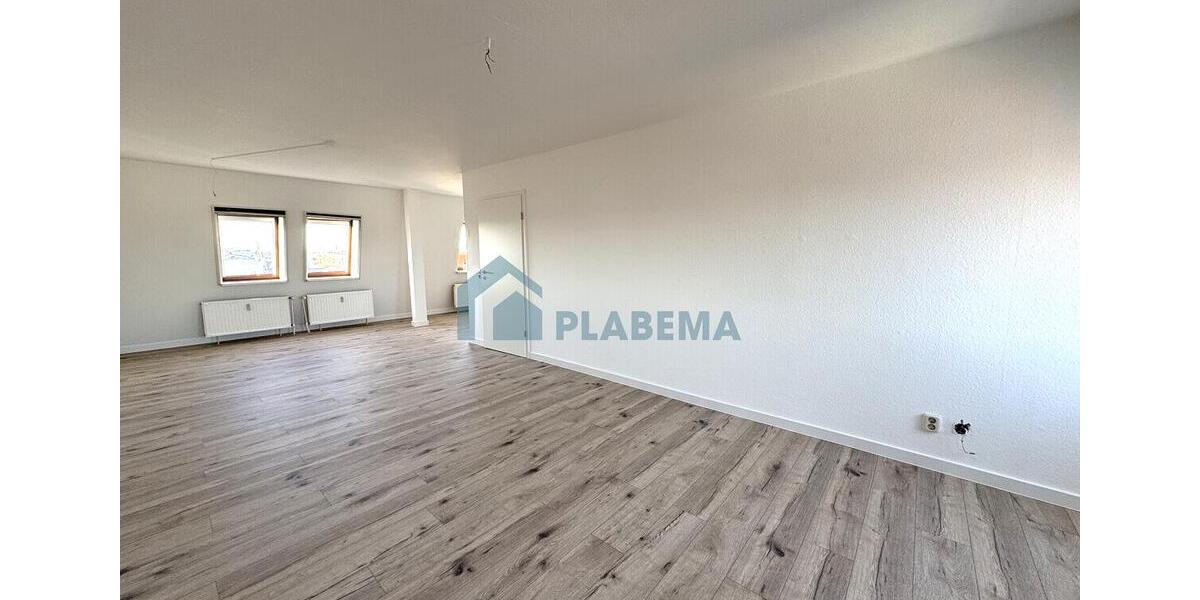 Dachgeschoßwohnung Schwerin Altstadt - 2 Zimmer, 60 m&sup2;, 870&euro; | Angebot:26562926