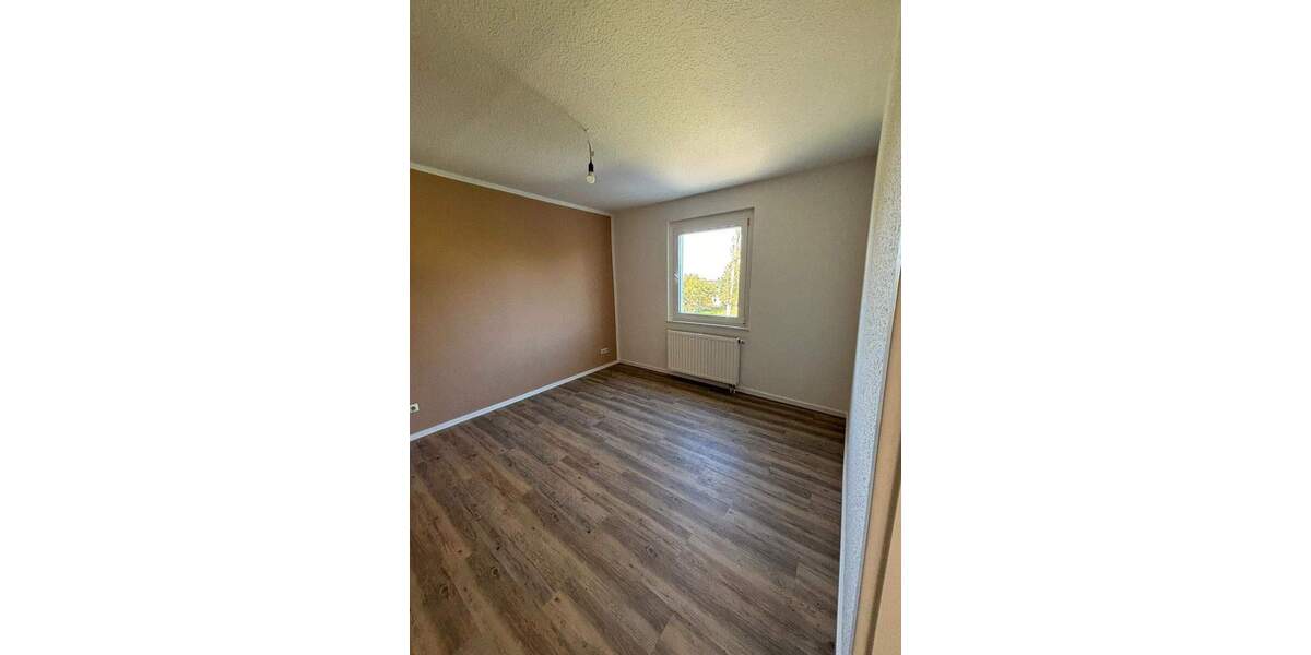 Etagenwohnung Leisnig Kroptewitz - 3 Zimmer, 65 m&sup2;, 355&euro; | Angebot:25688923