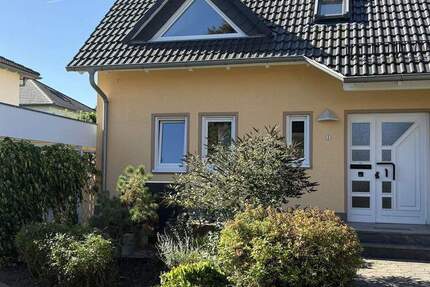 Wohnung Bad Köstritz - 3 Zimmer, 130 m&sup2;, 1.700&euro; | Angebot:25662303