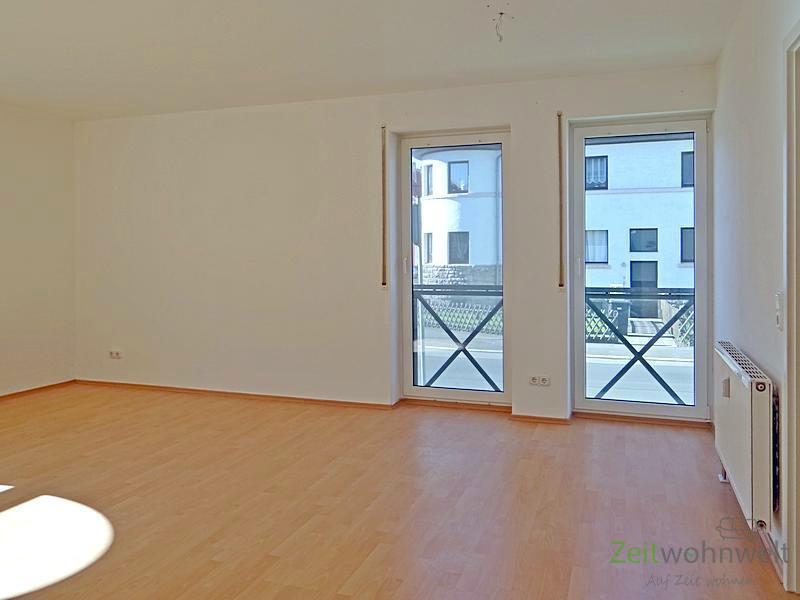 (12536 41) MGN: 2-Raum-Wohnung im Hochparterre mit einem runden WohnZimmerfenster, Laminatböden, Aufzug, Service inkl.
