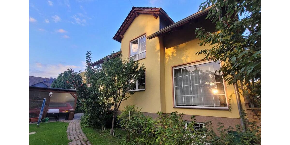 Zwei-Zimmer-Wohnung (Hochparterre) oder ganzes Haus 2 zimmer