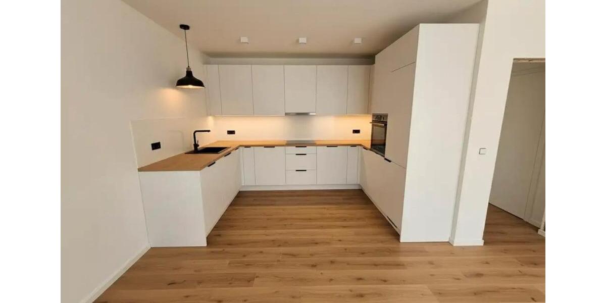 Reihenhaus Magdeburg - 4 Zimmer, 136 m&sup2;, 1.690&euro; | Angebot:24815133