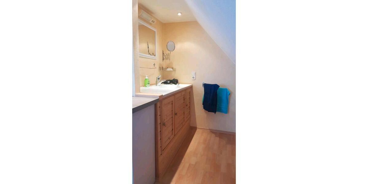 Dachgeschoßwohnung Lilienthal - 3 Zimmer, 65 m&sup2;, 495&euro; | Angebot:26102095