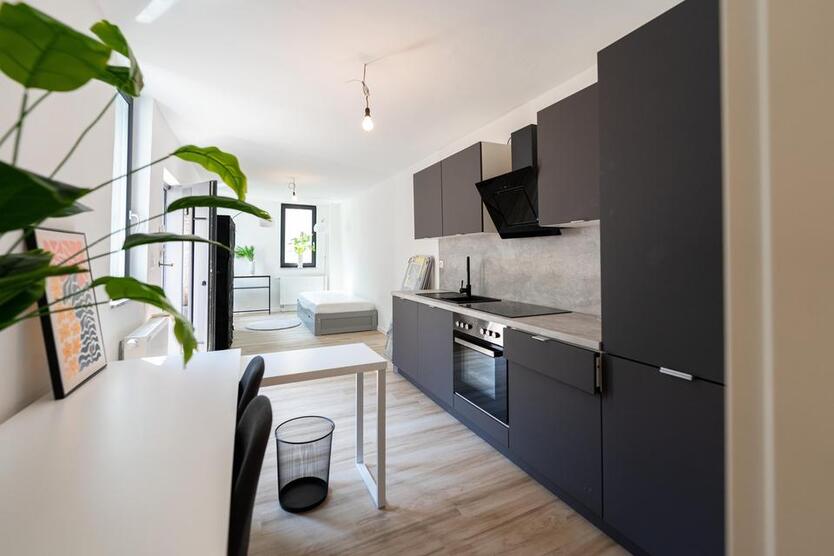 Vollmöbliert, Erstbezug – Neubau-Apartment *5 MIN RWTH*, ruhig im Hinterhof, Design-Küche