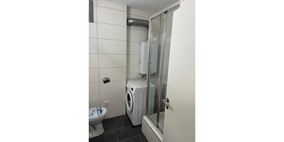 Etagenwohnung Nürnberg Gleißhammer - 4 Zimmer, 90 m&sup2;, 360&euro; | Angebot:25983263
