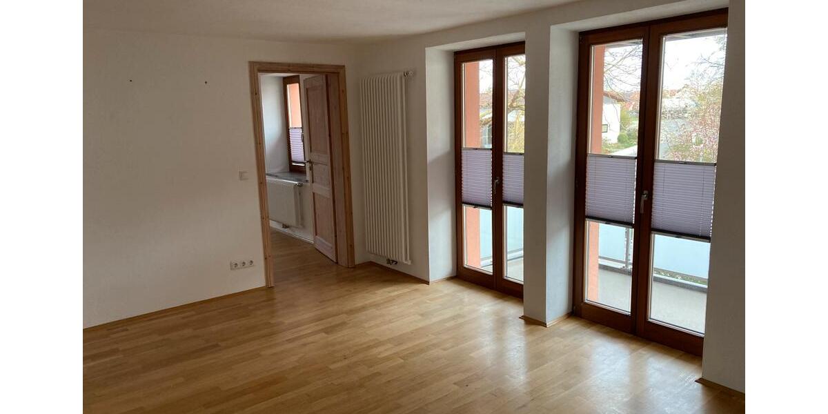 Etagenwohnung Ursensollen - 3 Zimmer, 90 m&sup2;, 810&euro; | Angebot:24838631