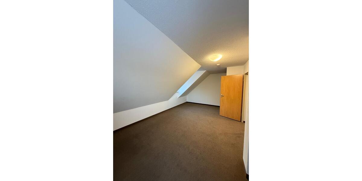 Doppelhaushälfte Kulmain - 4 Zimmer, 135 m&sup2;, 1.290&euro; | Angebot:24785525