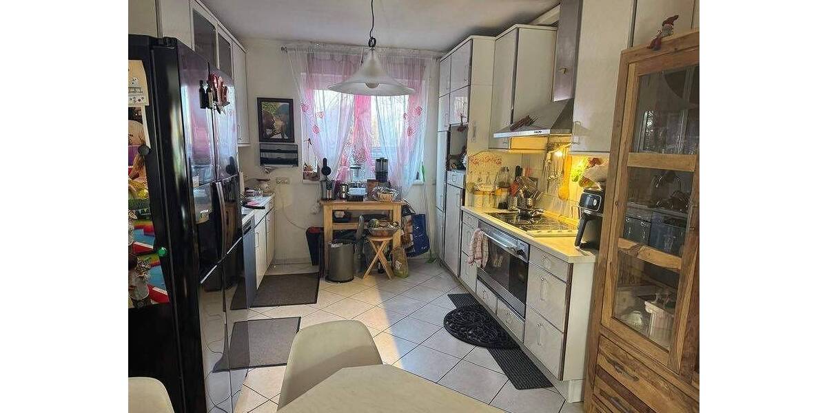 Reihenmittelhaus Hamburg Schnelsen - 1 Zimmer, 150 m&sup2;, 3.500&euro; | Angebot:25985928