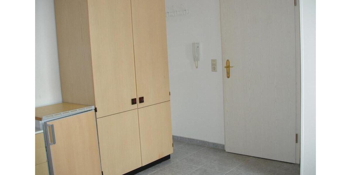 Dachgeschoßwohnung Untersiemau - 1 Zimmer, 15 m&sup2;, 200&euro; | Angebot:25790903