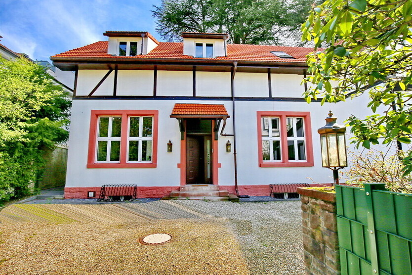 Haus in Traumlage direkt an der Gönneranlage zu vermieten