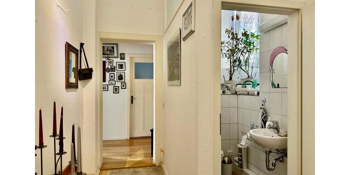 Erdgeschoßwohnung Hameln - 3 Zimmer, 110 m&sup2;, 880&euro; | Angebot:22712010