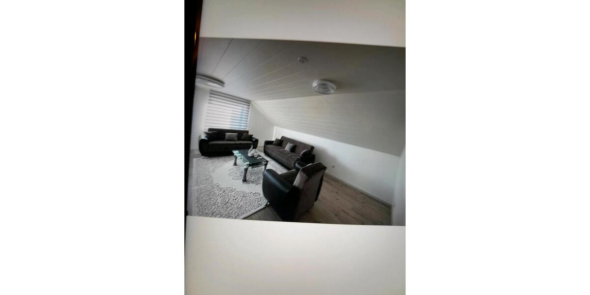 Dachgeschoßwohnung Unterschneidheim - 3 Zimmer, 90 m&sup2;, 890&euro; | Angebot:25256432