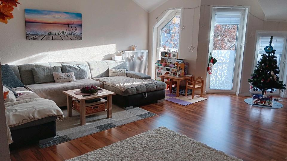 Dachgeschoßwohnung Alzey - 3 Zimmer, 97 m&sup2;, 1.220&euro; | Angebot:24753417