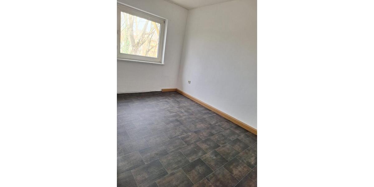 Erdgeschoßwohnung Saarbrücken West - 2 Zimmer, 50 m&sup2;, 430&euro; | Angebot:25103296