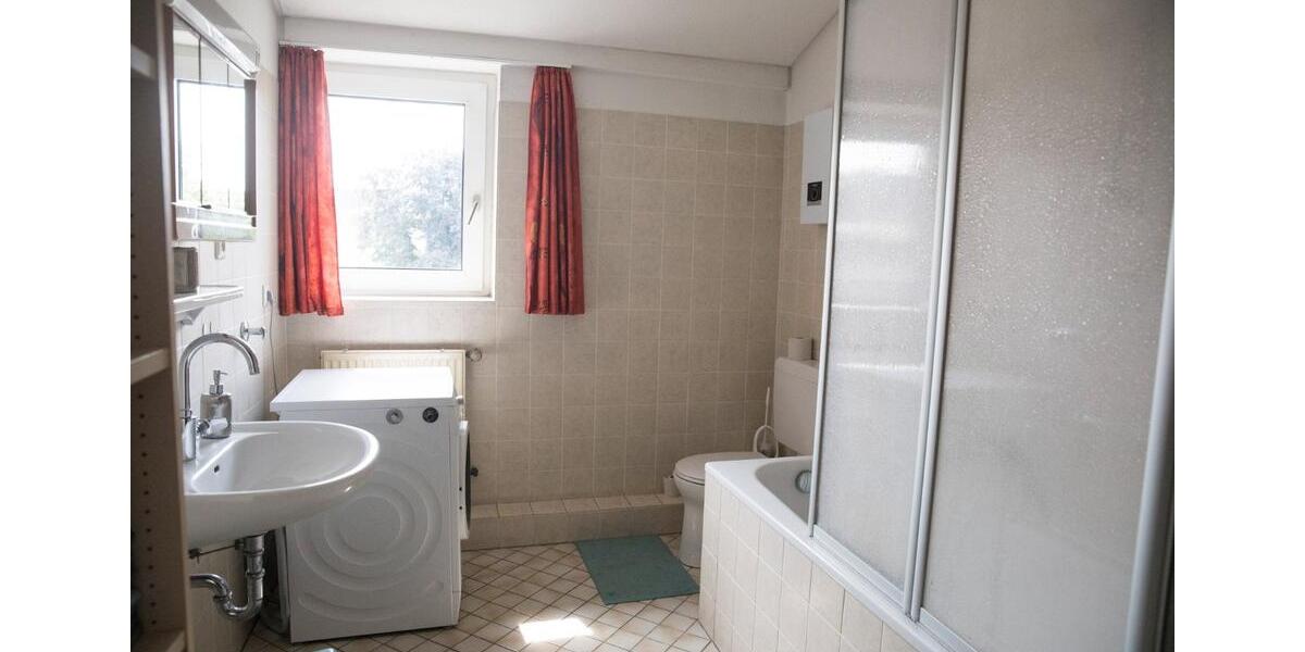 Wohnen auf Zeit Ratingen - 4 Zimmer, 100 m&sup2;, 2.000&euro; | Angebot:24356968