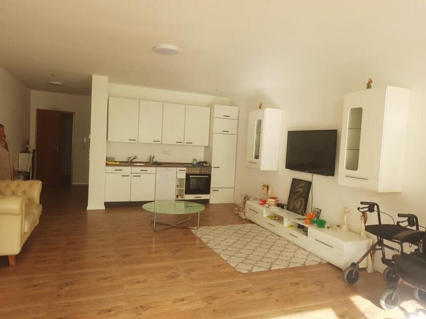 1 Zimmer Studio Apartment Wohnung im Erdgeschoss