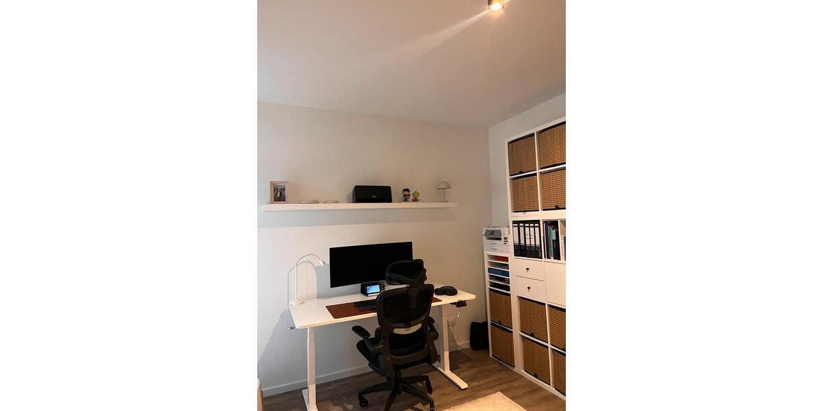 Etagenwohnung Kiel Gaarden-Ost - 3 Zimmer, 71 m&sup2;, 1.300&euro; | Angebot:26689434