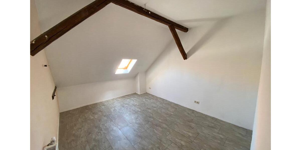Dachgeschoßwohnung Aken (Elbe) - 5 Zimmer, 80 m&sup2;, 600&euro; | Angebot:26624020