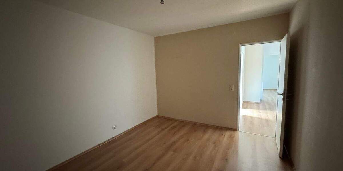 Reihenmittelhaus Binsfeld - 4 Zimmer, 122 m&sup2;, 979&euro; | Angebot:25693091