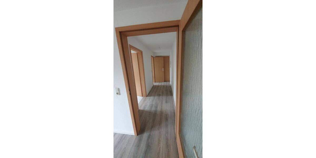 Dachgeschoßwohnung Waldheim - 2.5 Zimmer, 46 m&sup2;, 230&euro; | Angebot:25432915