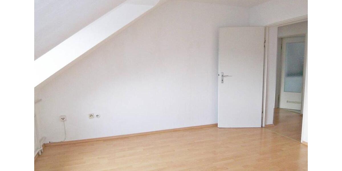 Dachgeschoßwohnung Kassel Vorderer Westen - 2 Zimmer, 61 m&sup2;, 580&euro; | Angebot:25217038