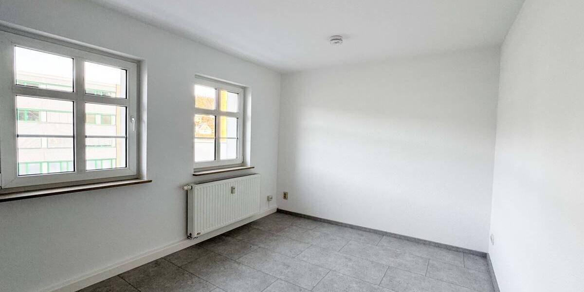Großzügige, komplett sanierte 5-Raum-Wohnung mit zwei Bädern in Gornsdorf!! 5 zimmer