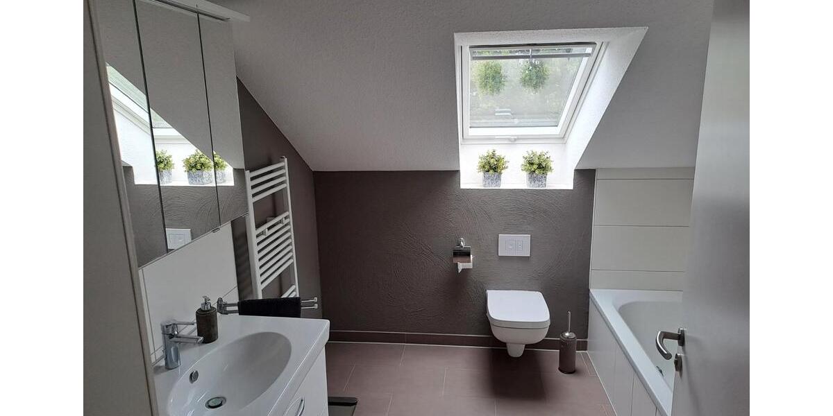 Dachgeschoßwohnung Hannover Ricklingen - 3 Zimmer, 89 m&sup2;, 1.199&euro; | Angebot:26691594