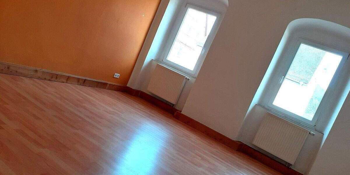 Viel Platz für große Familien!! 8R-Wohnung im Zentrum von Kohren-Salis 215 qm 8 zimmer